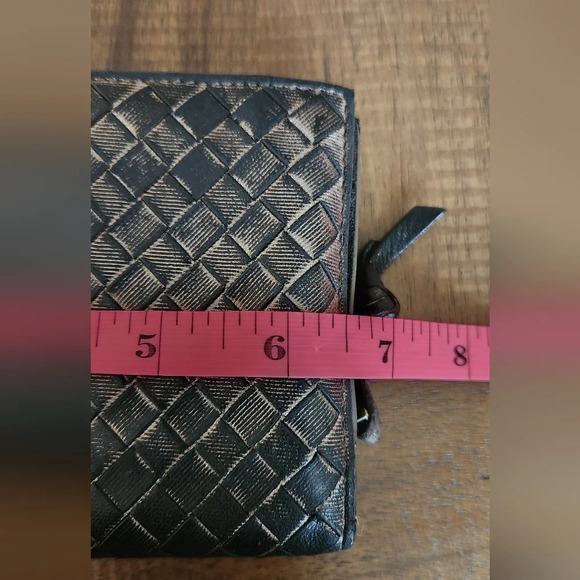 Bottega Veneta Intrecciato Leather Wallet - Picture 5 of 16